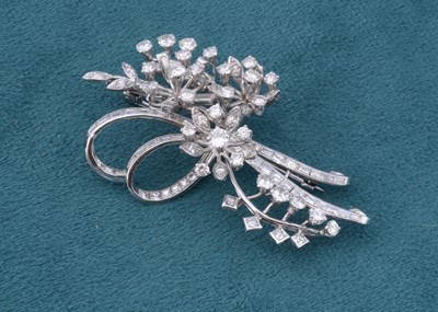 Lot 193 - A large white metal possibly 18ct gold diamond set floral brooch