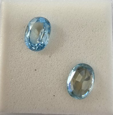 Lot 208 - Two certificated Blue Zircons