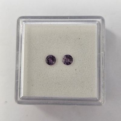 Lot 248 - A certificated Luc Yen Spinel gem box