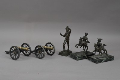 Lot 146 - A collection of metalwork items