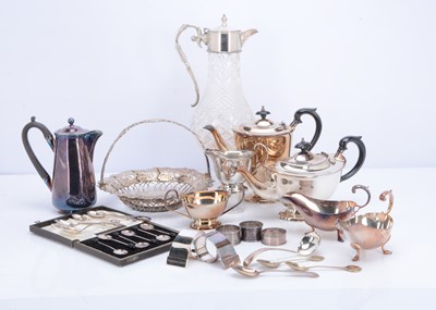 Lot 318 - A collection of silver and silver plated wares