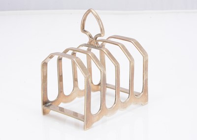 Lot 349 - A George V silver toast rack from Viners