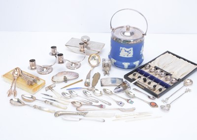 Lot 393 - A collection of silver and silver plated items