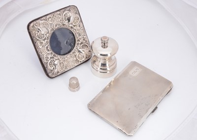 Lot 395 - Four silver items