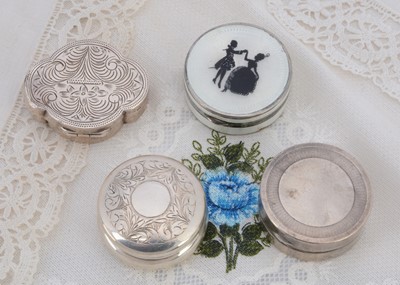 Lot 461 - Four silver compacts