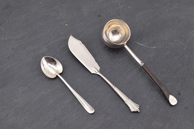 Lot 504 - An Edward VII silver heart shaped spoon