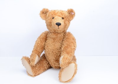 Lot 99 - A large Steiff limited edition Maximilian teddy bear