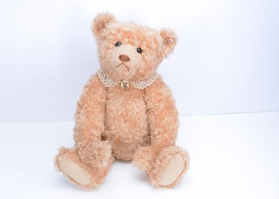 Lot 100 - A large Steiff limited edition Appolonia teddy bear