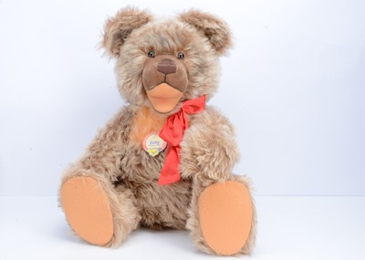 Lot 105 - A large Steiff limited edition Zotty 1953 replica teddy bear