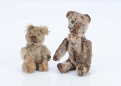 Lot 142 - Two miniature  Schuco 1920/30s teddy bears