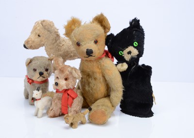 Lot 199 - Various soft toy animals