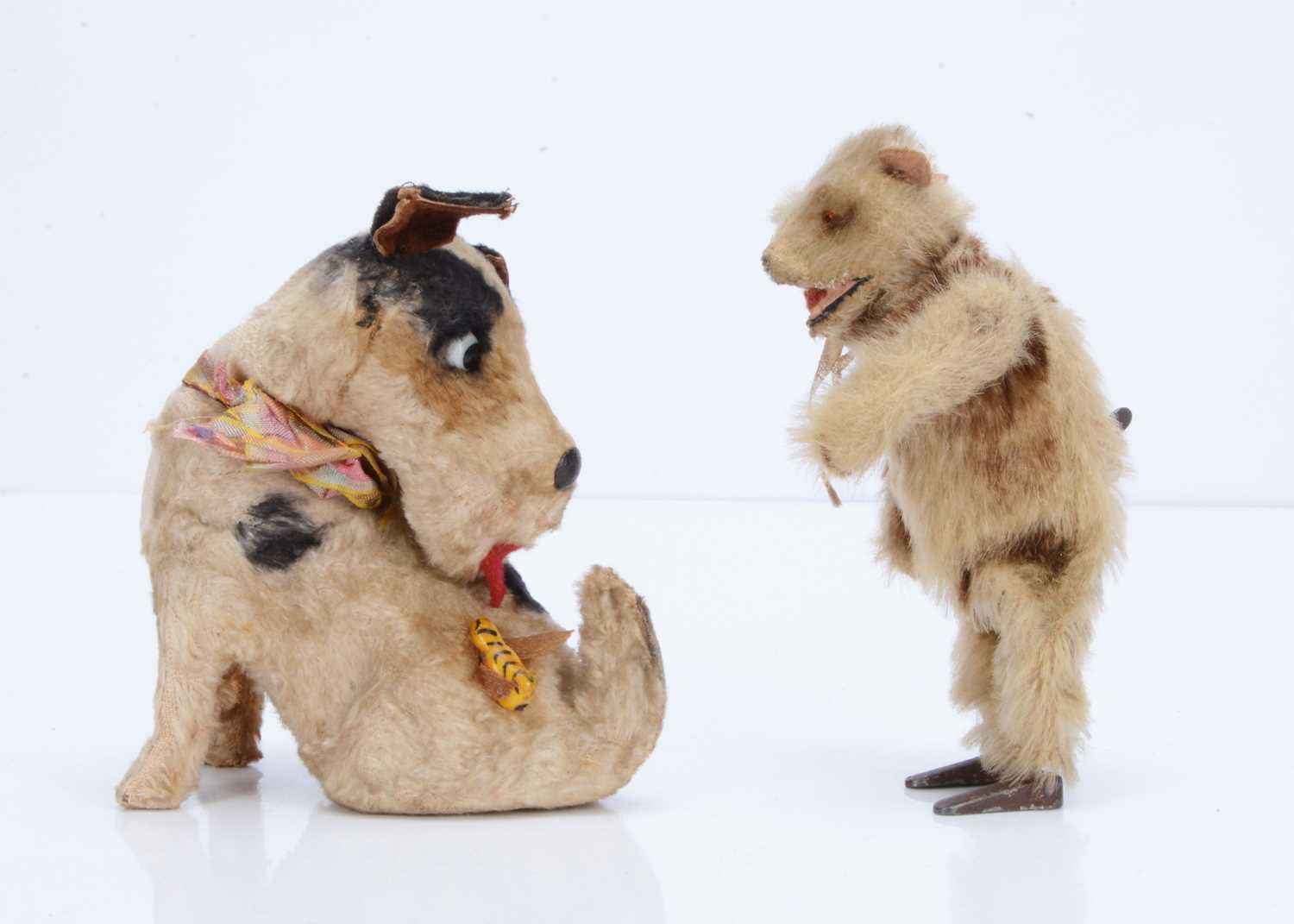 Lot 208 - A rare German clockwork bear, circa 1910,