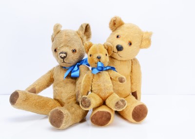 Lot 212 - Three post-war Pedigree teddy bears