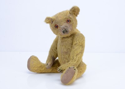 Lot 233 - A 1920s Omega teddy bear