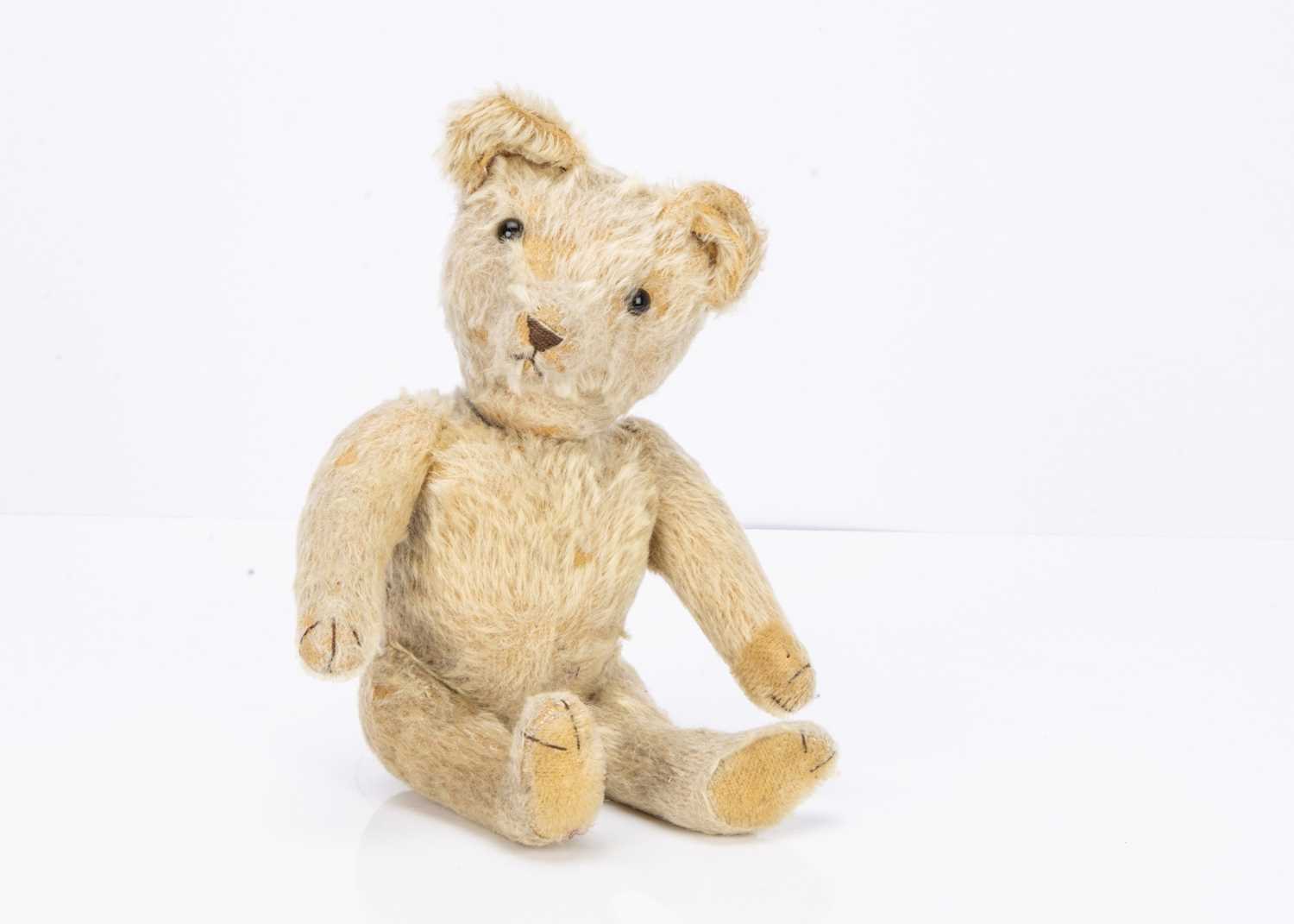 Lot 242 - An unusual 1920-30s German yes/no teddy bear