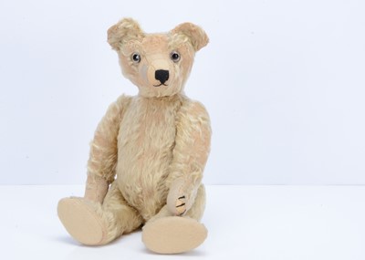 Lot 268 - Quizzy', a rare Harwin teddy bear