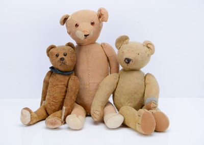 Lot 276 - Three 1920-30s teddy bears