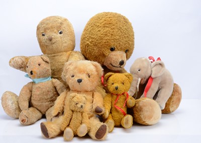 Lot 280 - Various post -war teddy bears and soft toys