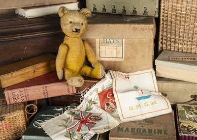 Lot 146 - A German 1930s Teddy Bear with photographic provenance