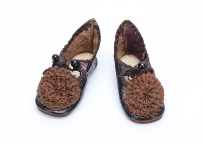 Lot 996 - An Emile Jumeau pair of doll’s No.5 shoes