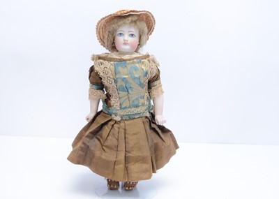 Lot 1009 - A Francois Gaultier shoulder-head fashionable doll