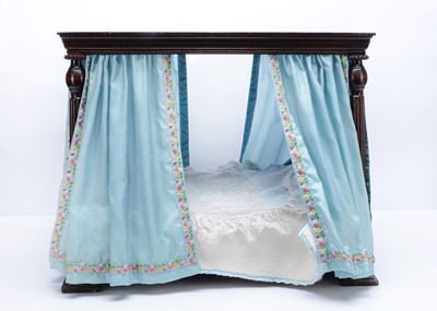 Lot 1018 - A doll’s mahogany four-poster bed