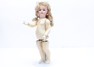 Lot 1020 - A Roulett & Decamps clockwork walking doll