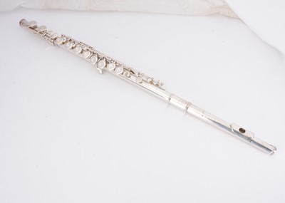 Lot 539 - Yamaha Flute