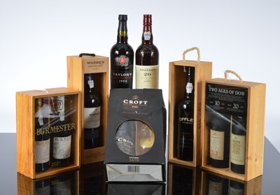 Lot 82 - Nine bottles of Port