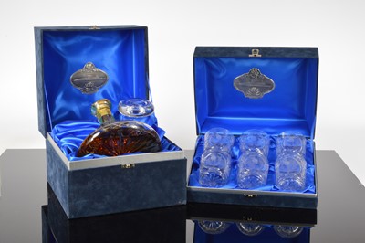 Lot 84 - A presentation QE II whisky decanter and set of six tumblers