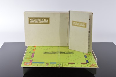 Lot 116 - A c1970s Monopoly De Luxe board game