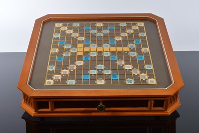 Lot 117 - A 1980s The Collector's Edition Scrabble board from Franklin Mint