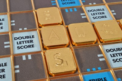 Lot 117 - A 1980s The Collector's Edition Scrabble board from Franklin Mint