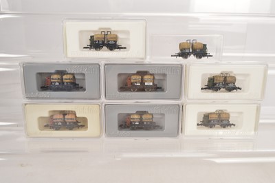 Lot 6 - Marklin Mini Club Z Gauge German Wine Barrel Freight Wagons (8)