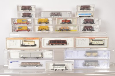 Lot 34 - Continental N Gauge Freight Stock (21)