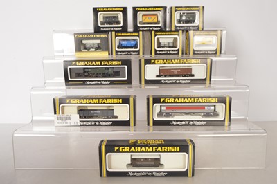 Lot 39 - N Gauge Graham Farish/Farish by Bachmann British Outline Steam Tank Locomotive and Goods Wagons (12)