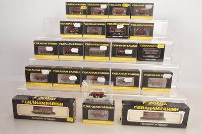 Lot 166 - Graham Farish By Bachmann and Graham Farish N Gauge BR Bauxite Goods Wagons and Brake Vans (22)