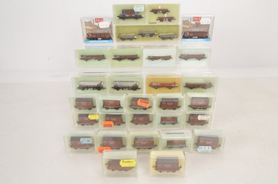 Lot 176 - Peco N Gauge Goods Wagons (30)