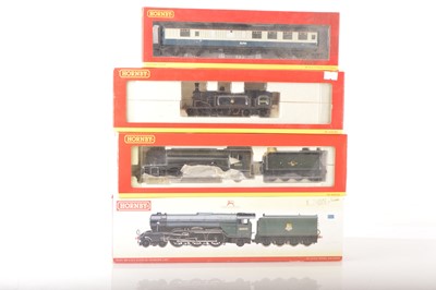 Lot 229 - Hornby 00 Gauge boxed Steam Locomotives and two Buffet Coach (5)