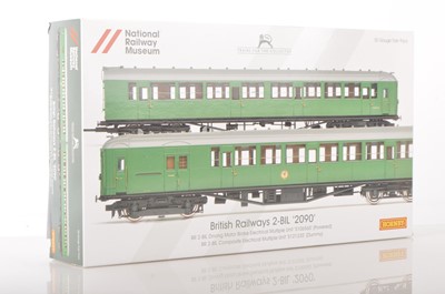 Lot 242 - Hornby 00 Gauge boxed R3162 BR SR green 2-BIL 2134 EMU Electric Multiple Unit Train Pack