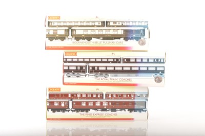 Lot 261 - Three Hornby 00 Gauge boxed Coach Packs each with three coaches per pack (3 boxes, 9 coaches )