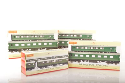 Lot 262 - Hornby 00 Gauge boxed BR SR Push Pull Coach packs and Southern Railway Coach Pack (4 packs 9 coaches)