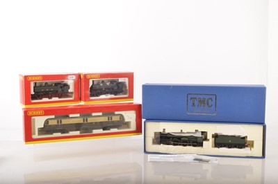 Lot 269 - Hornby 00 Gauge Boxed GWR Tank and Tender Locomotives including a TMC Custom finish Grange Class and a Railcar (4)