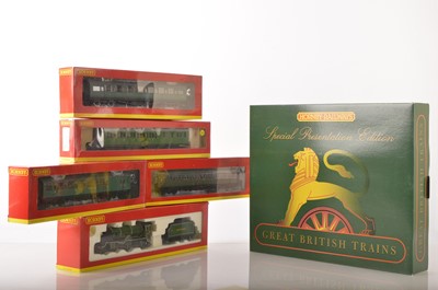 Lot 275 - Hornby 00 Gauge Boxed Great British Trains BR Schools Train pack without Locomotive together with boxed Schools Locomotive and various SR and BR green Coaches (6)