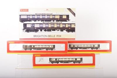 Lot 293 - Hornby 00 Gauge Boxed 1934 Brighton Belle Pack together with three other Pullman Coaches (4)