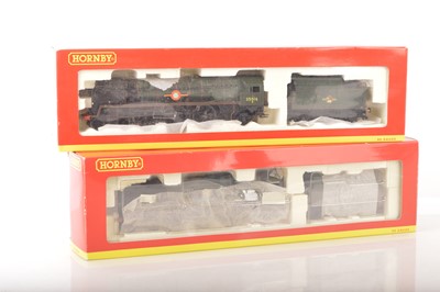 Lot 297 - Hornby 00 Gauge Boxed BR green rebuilt Merchant Navy and Battle of Britain Steam Locomotives and Tenders (2)