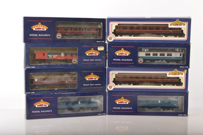 Lot 384 - Bachmann 00 Gauge boxed BR various regions Coaches (8)