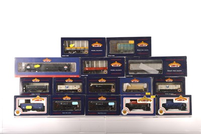 Lot 387 - Bachmann 00 Gauge boxed mostly modern Goods Rolling stock including Hoppers (15)