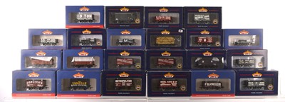 Lot 388 - Bachmann 00 Gauge boxed Private Owners Open Wagons and other Goods wagons (22)