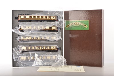 Lot 443 - Golden Age Models 00 Gauge boxed 3053 5-Car Brighton Belle chocolate and cream Pullman Set